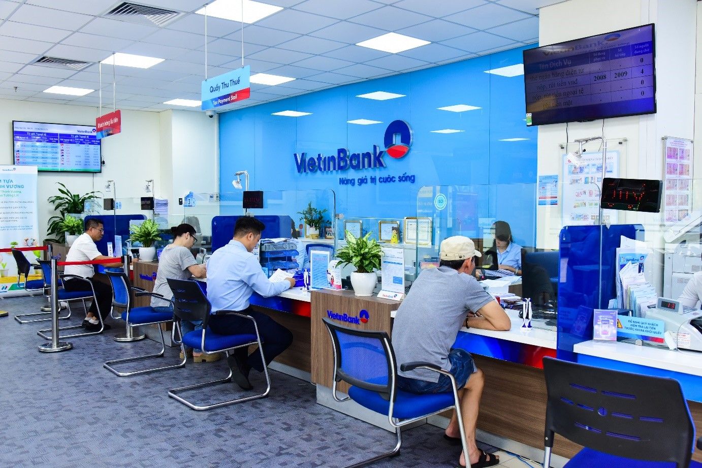 2. Vtb Tiep Tuc Thang Hang
