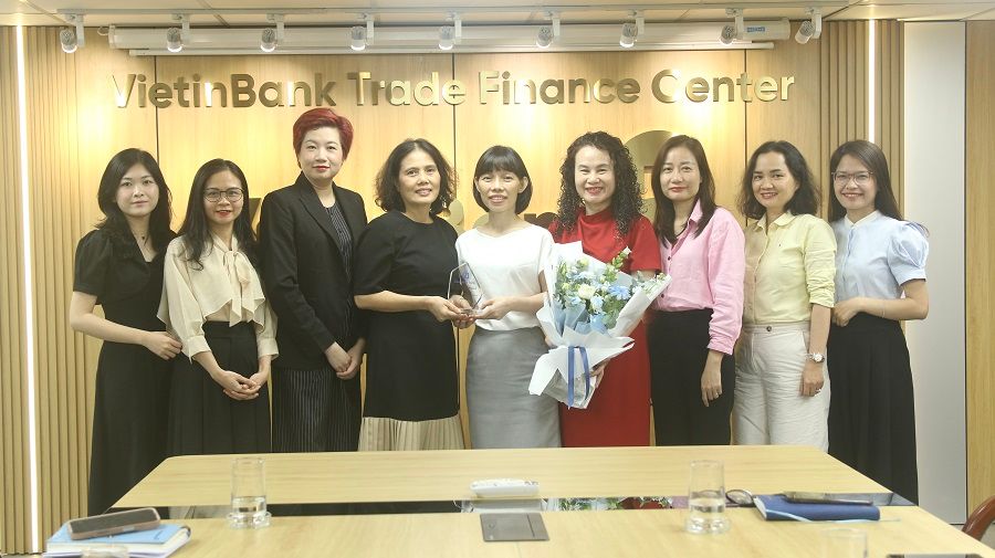 Ảnh Deutsche Bank Trao Giải
