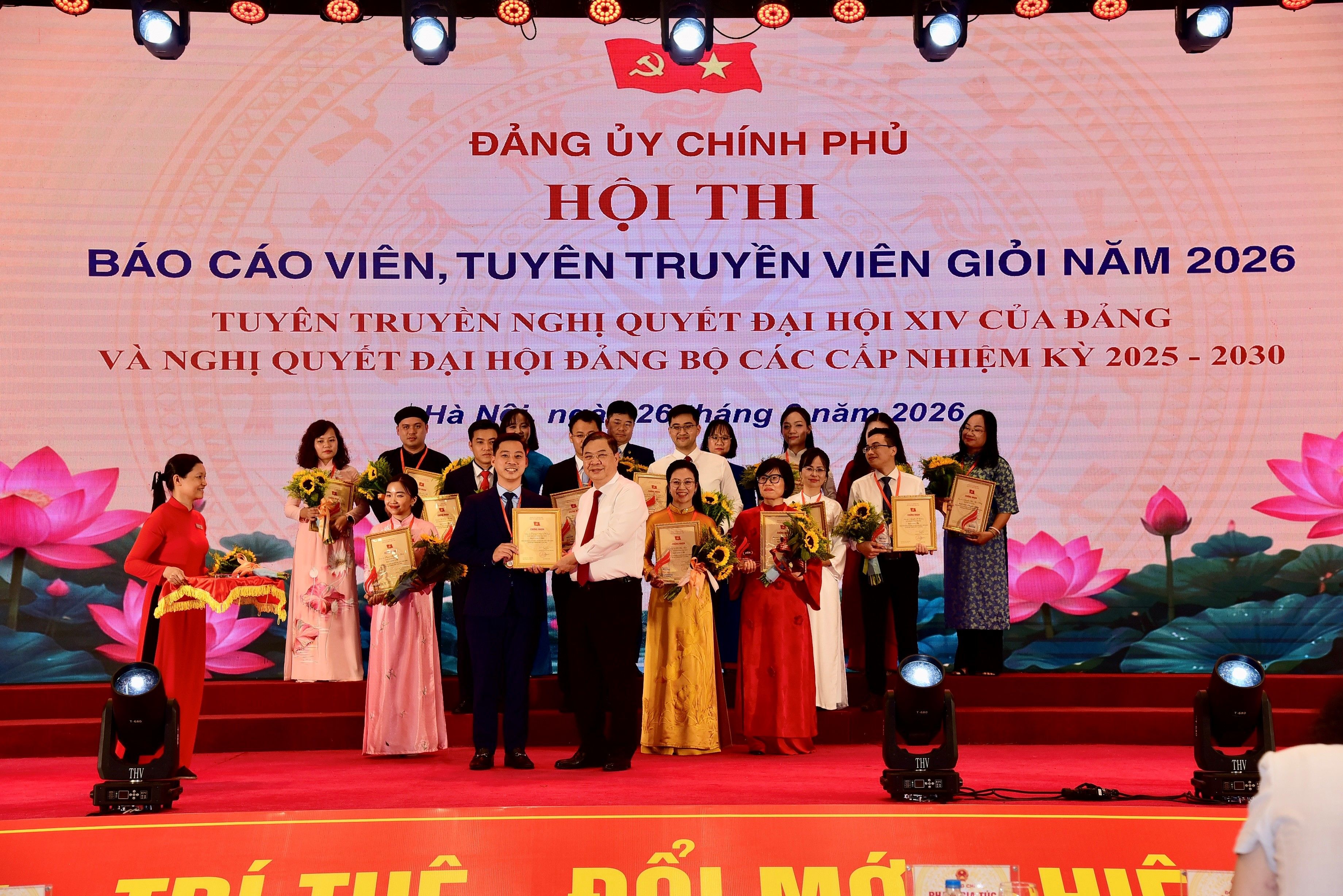 Hoi Thi Bcv Trao Giai Nhat