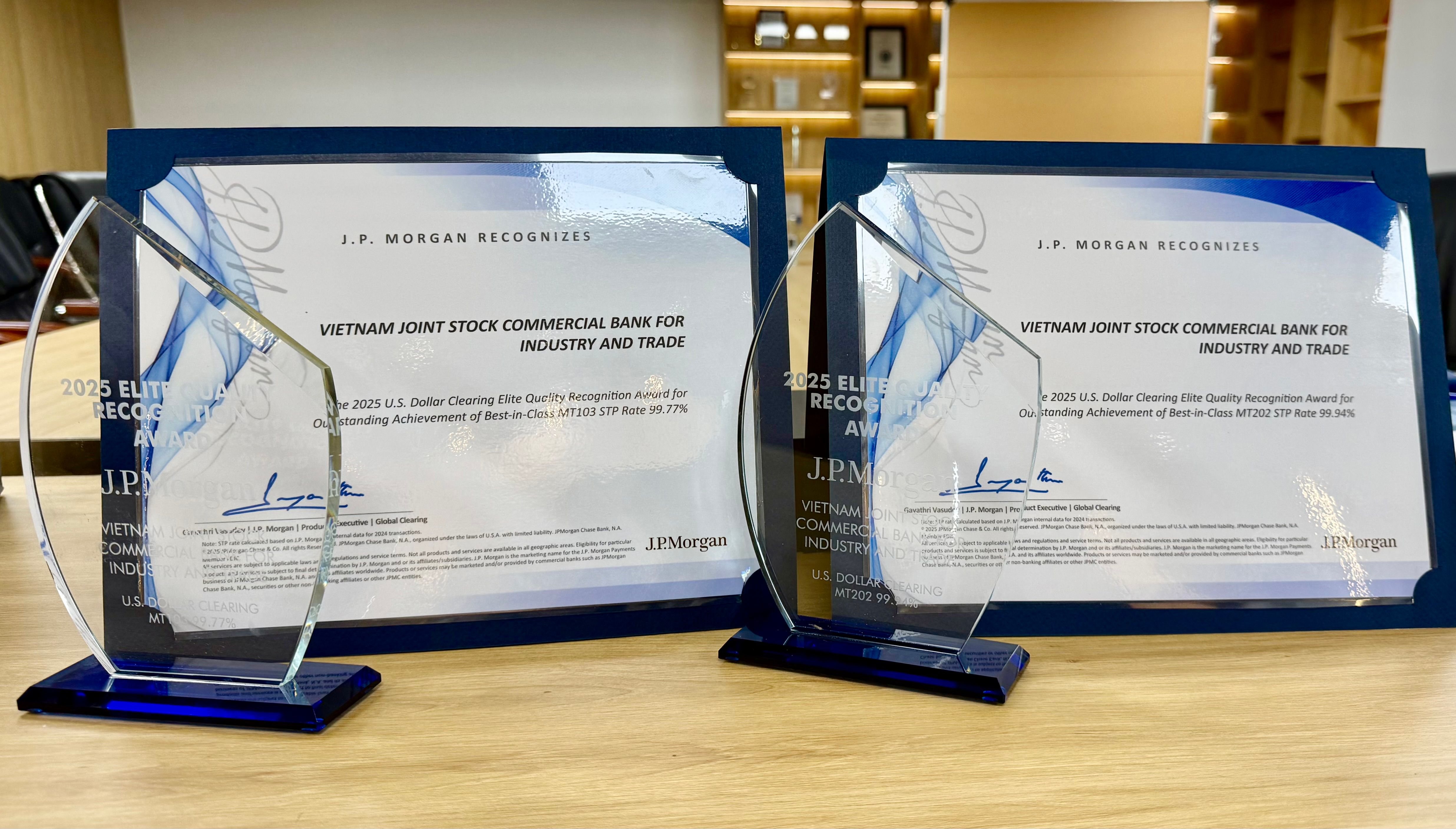 Hình Ảnh Giải Thưởng