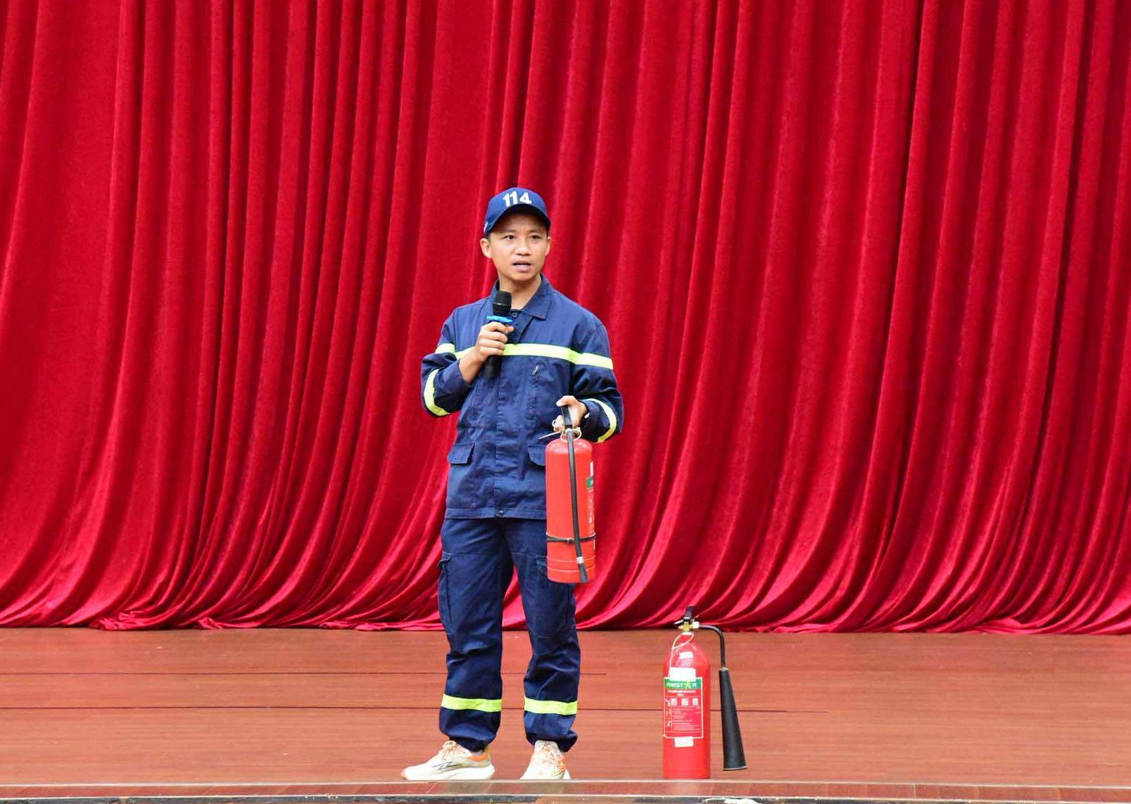 582004371 1175353254548226 4783789562384738459 N